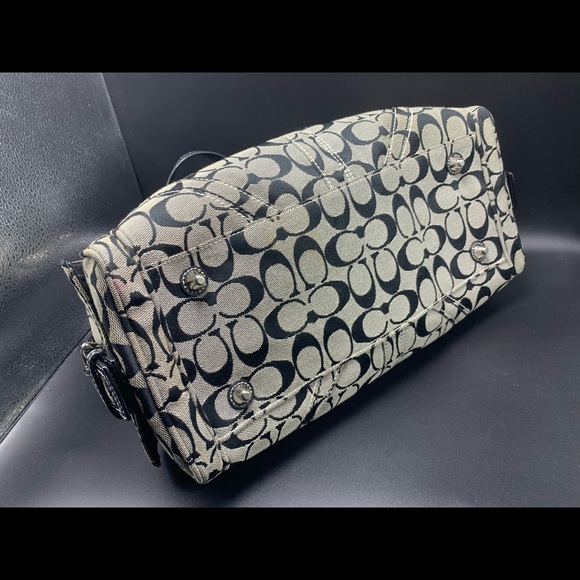 Coach monogram tote bag, like new condition - Picture 13 of 14